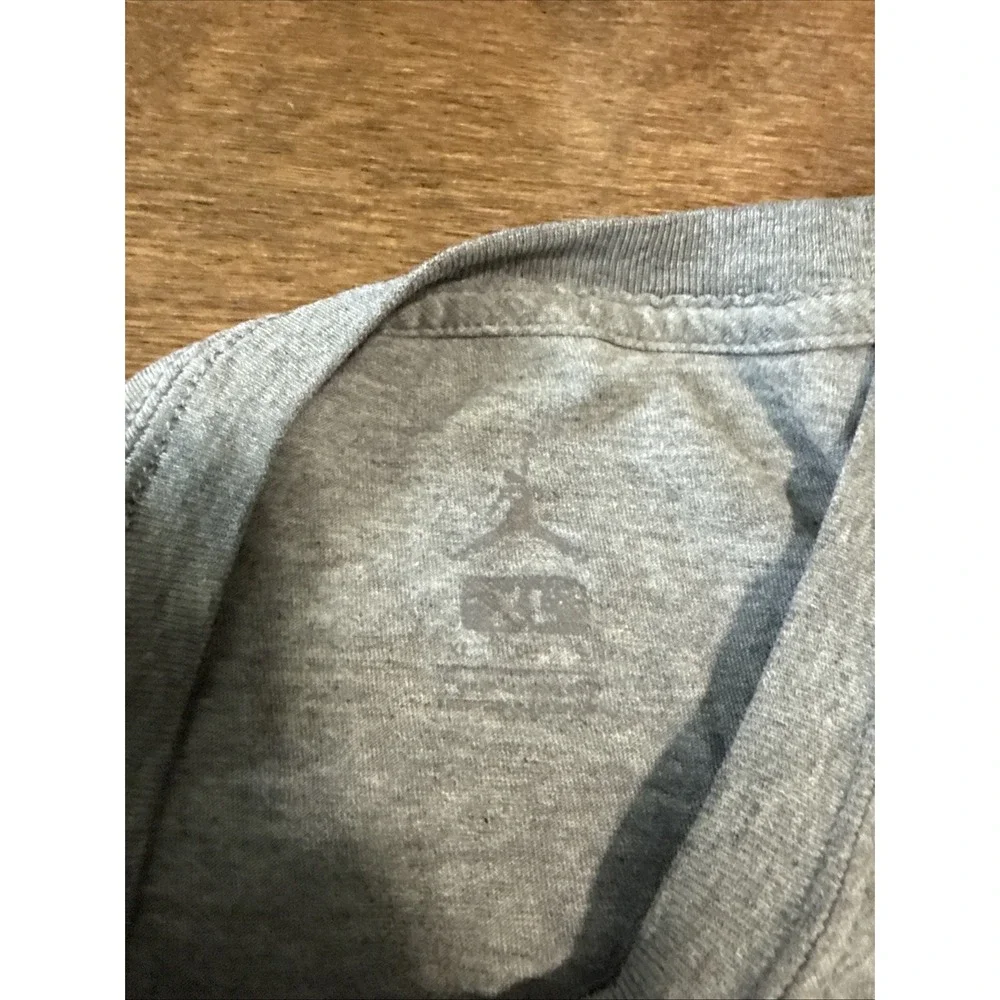 Air Jordan Mens Flight Shirt Size XL Gray Black White